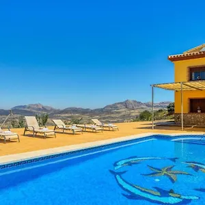 casa-clivia-casabermeja.es-andalucia.com/